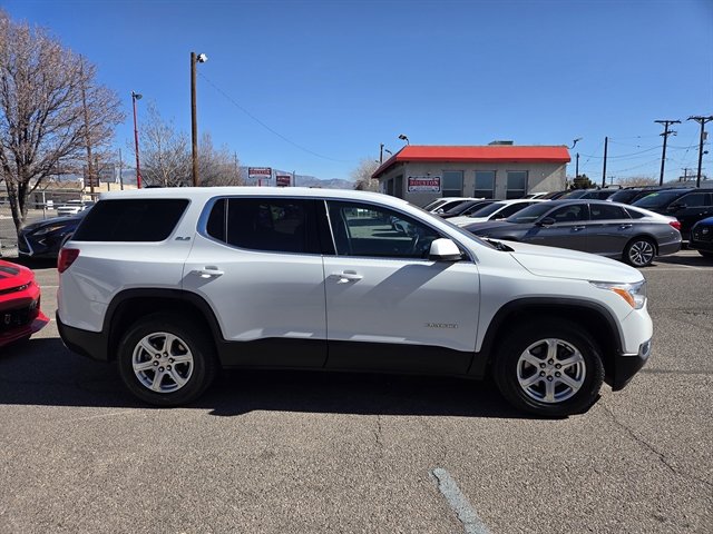 Used 2018 GMC Acadia SLE image 3