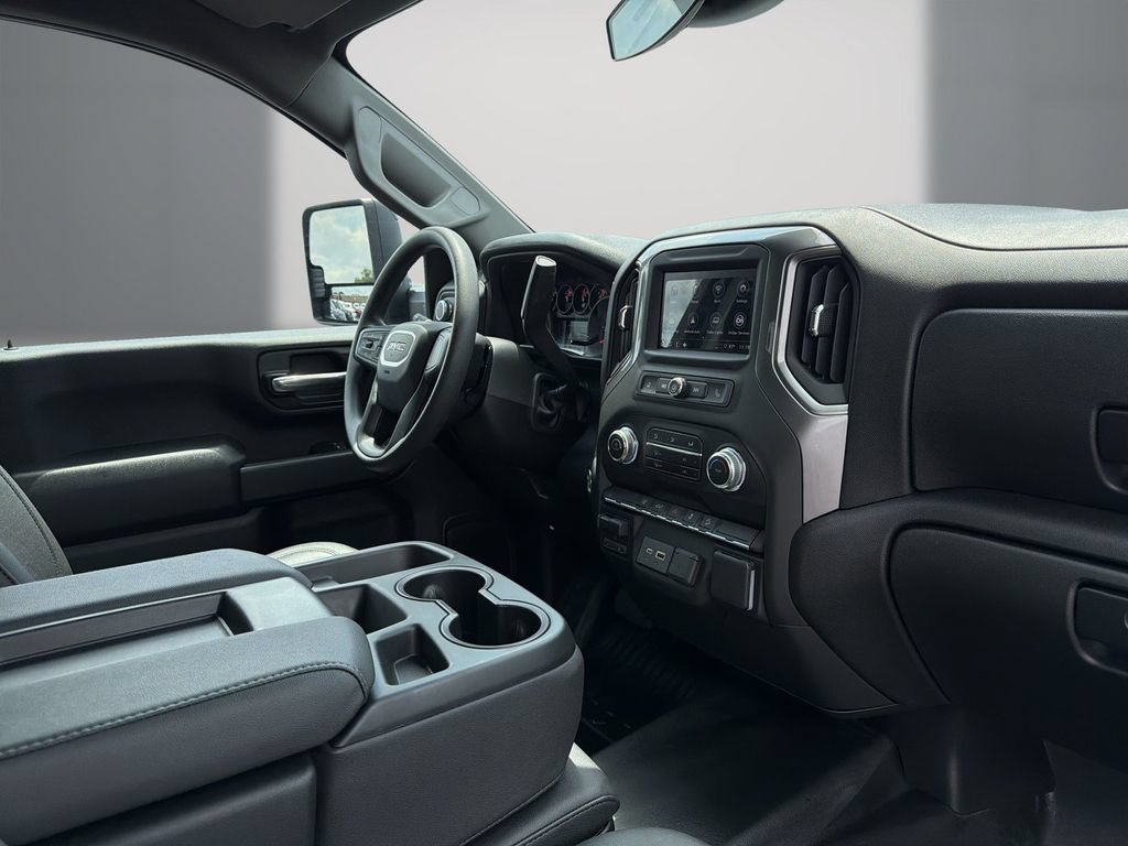 Used 2025 GMC Sierra 2500 Pro AWD/4WD image 13