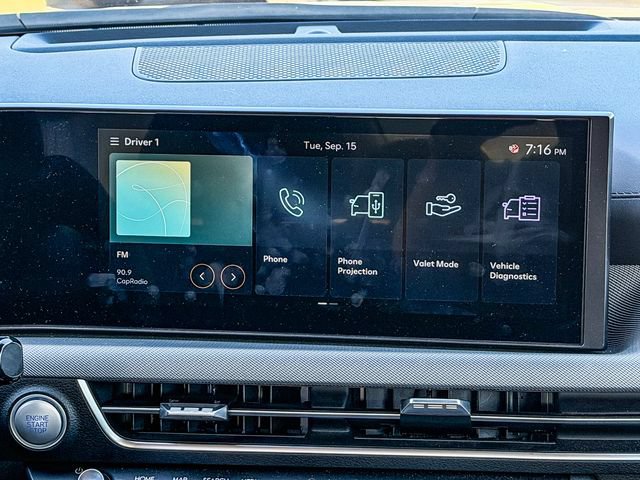 Used 2025 Hyundai Sonata SEL AWD/4WD image 16