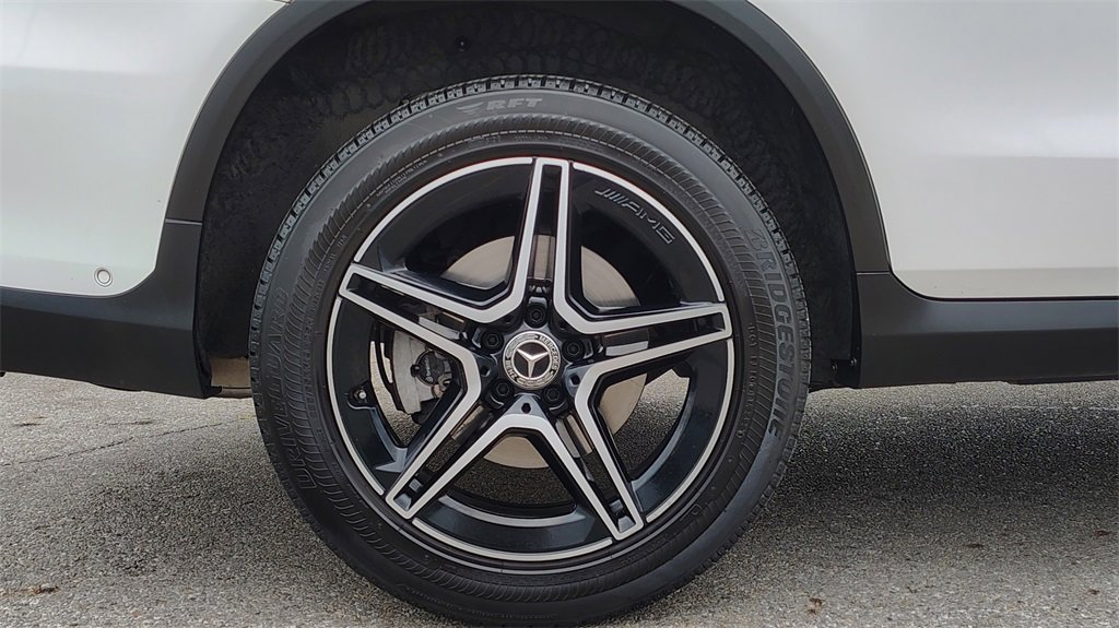 Used 2022 Mercedes-Benz GLC 300 4MATIC image 36