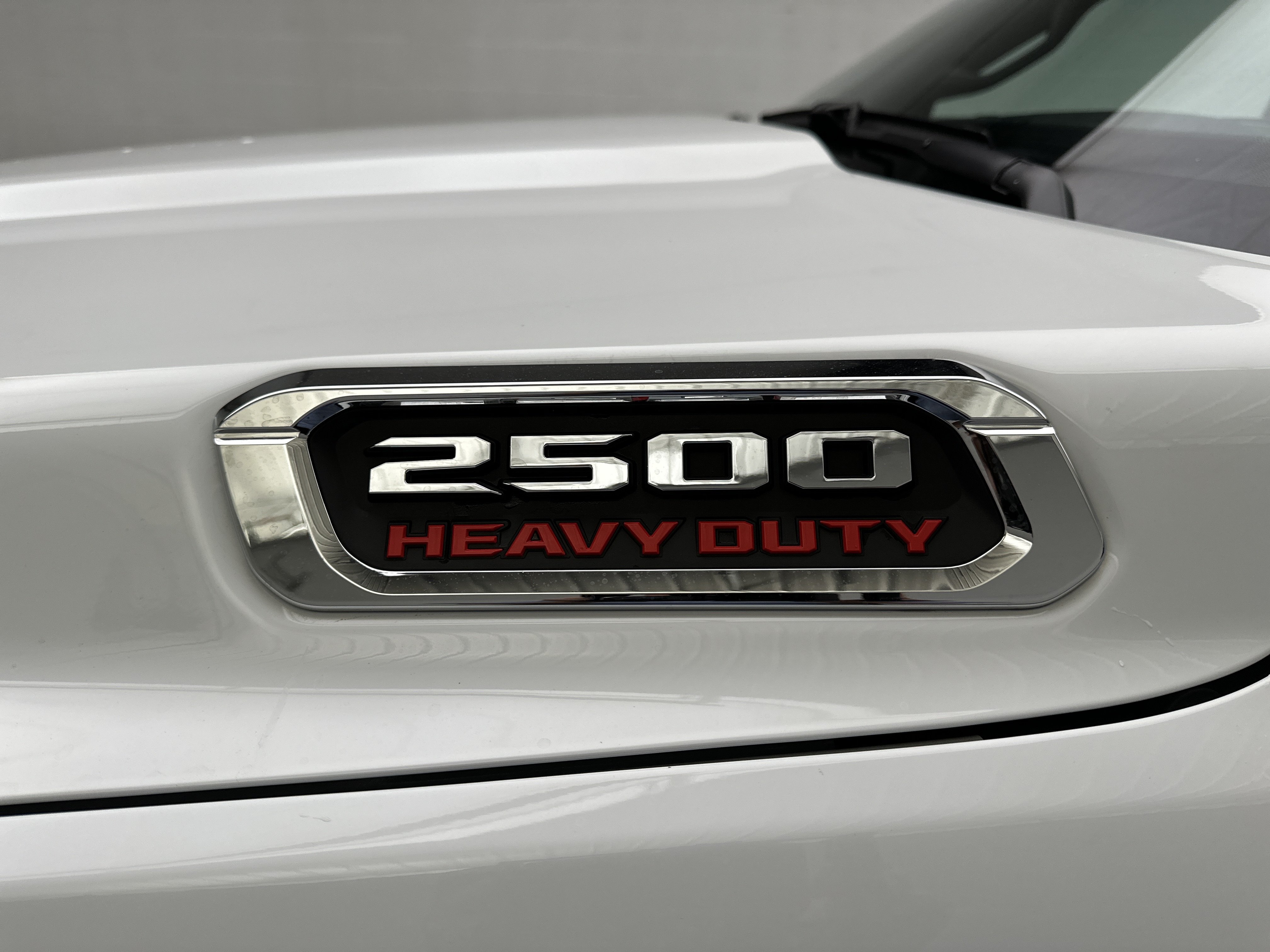 Used 2025 RAM 2500 Laramie AWD/4WD image 48