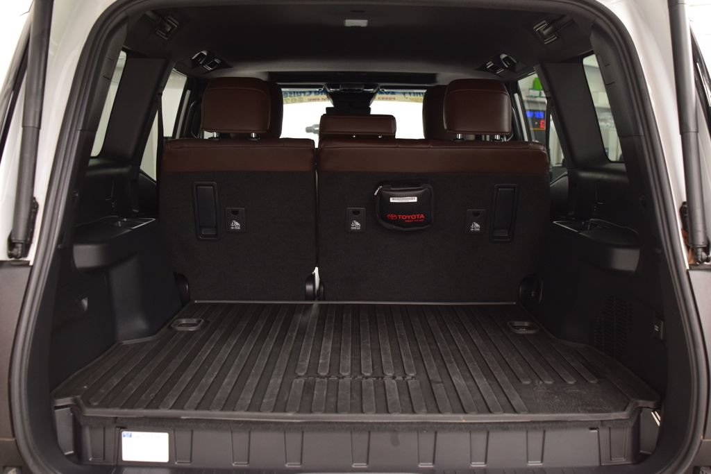 Used 2024 Toyota Land Cruiser w/ Premium Package AWD/4WD image 23
