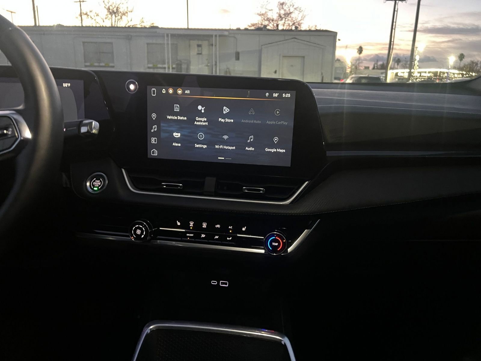 Used 2025 Chevrolet Equinox LT image 18