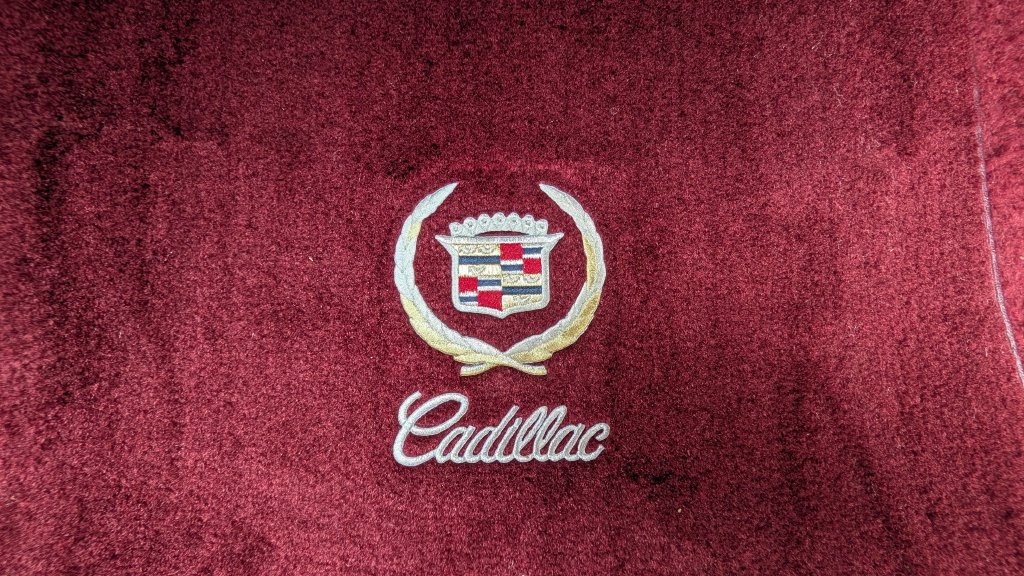 Used 1992 Cadillac Fleetwood Coupe FWD image 19