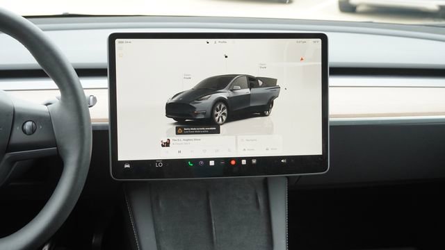 Used 2023 Tesla Model Y Long Range AWD/4WD image 14