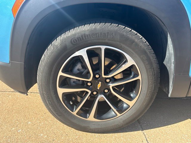 Used 2025 Chevrolet TrailBlazer LT AWD/4WD image 49