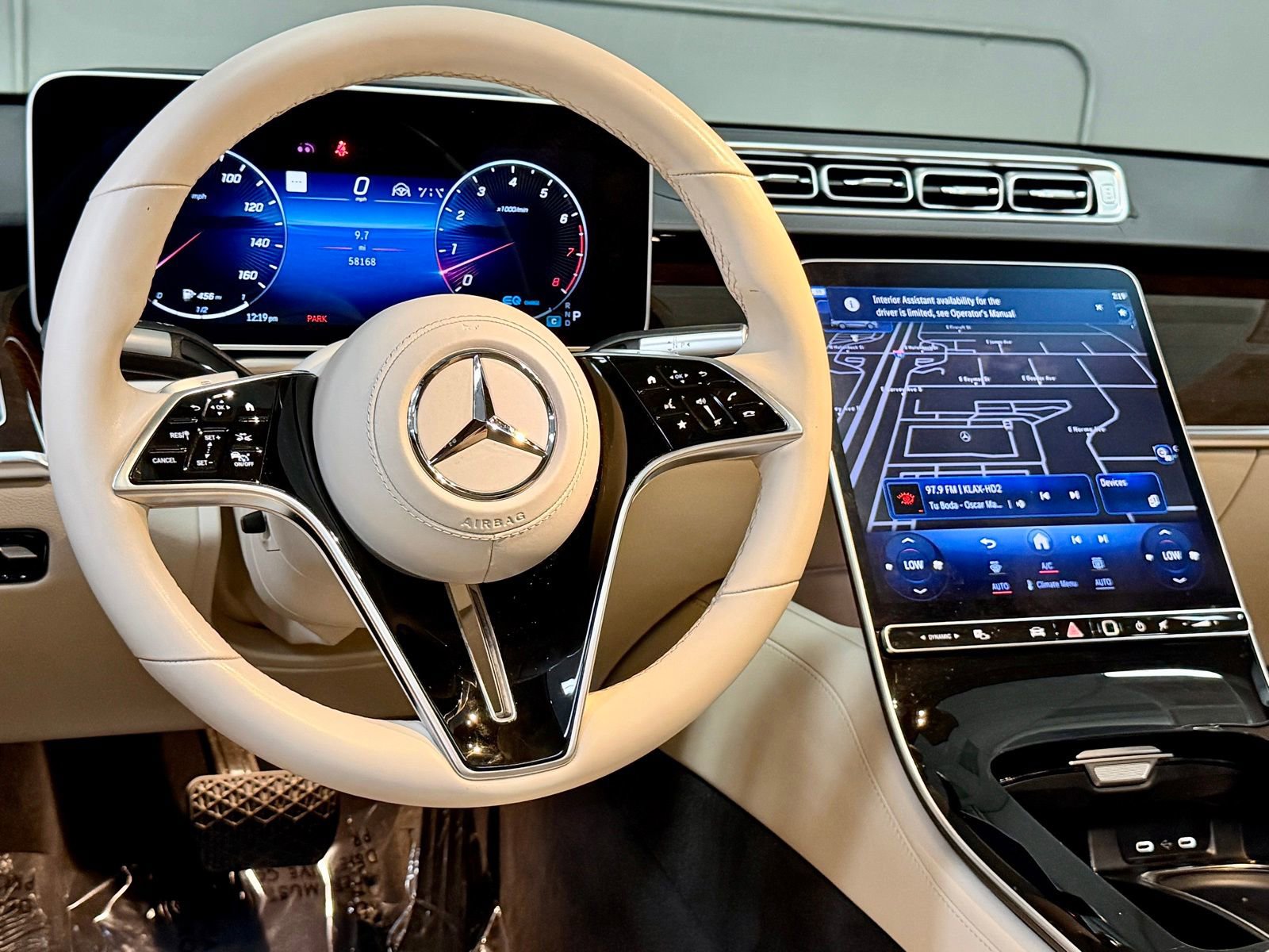 Certified 2022 Mercedes-Benz S 500 4MATIC image 37