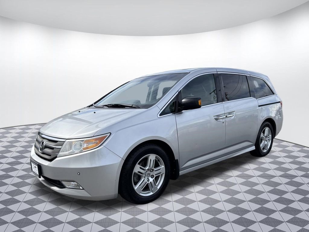 Used 2011 Honda Odyssey Touring image 3