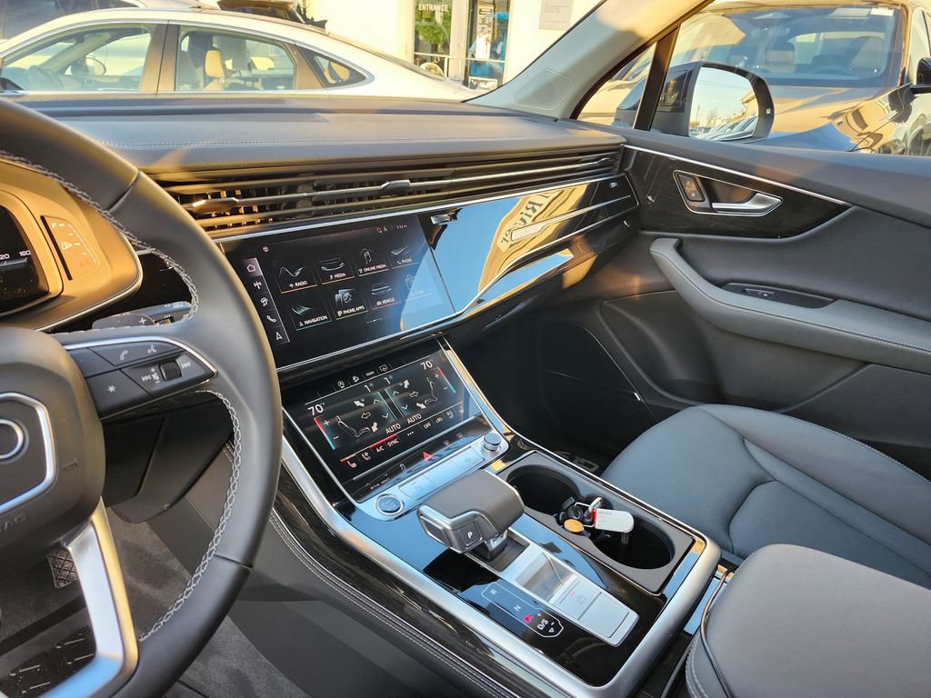 Certified 2025 Audi Q7 3.0T Premium Plus w/ Premium Plus Package image 10