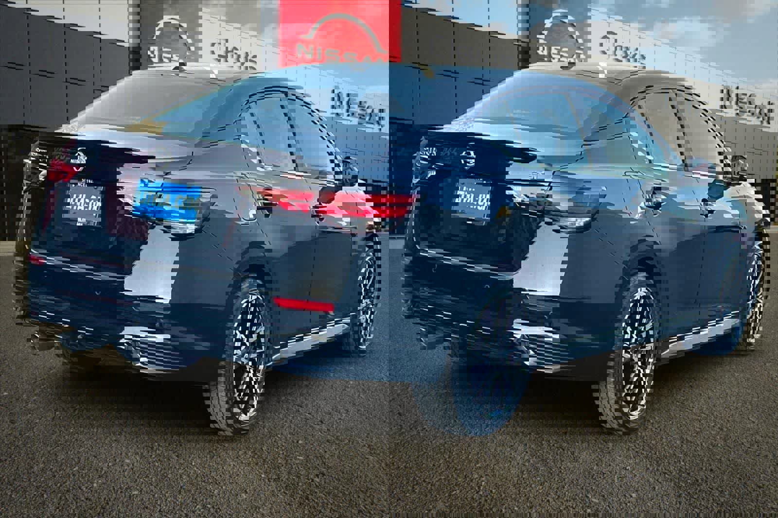 New 2025 Nissan Sentra SR w/ SR Premium Package image 3