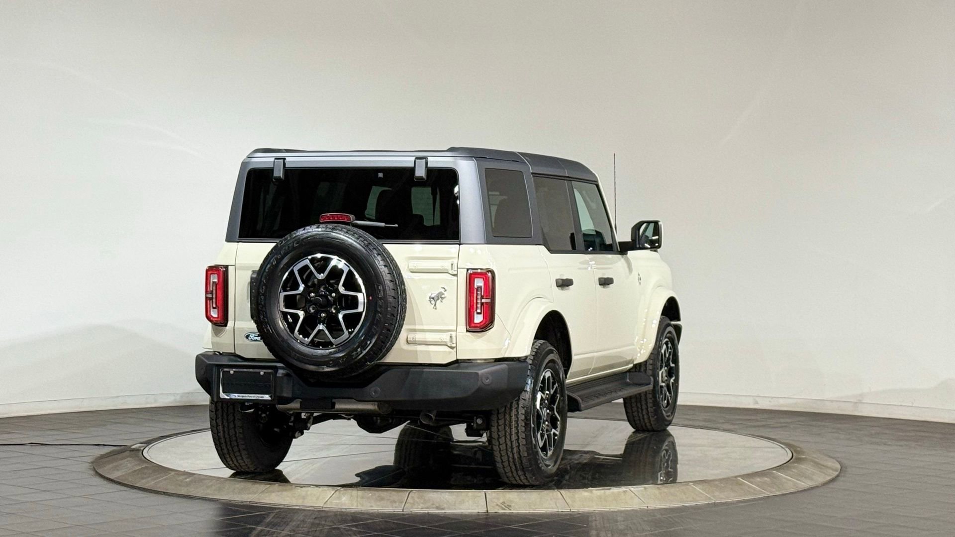 New 2026 Ford Bronco Outer Banks image 10