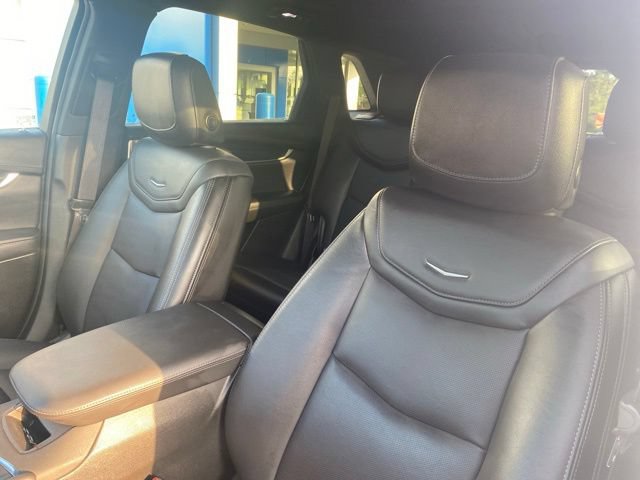 Used 2023 Cadillac XT5 Premium Luxury w/ LPO, Floor Liner Package AWD/4WD image 18