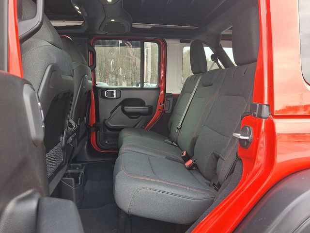 Used 2024 Jeep Wrangler Unlimited Rubicon w/ Technology Group image 10