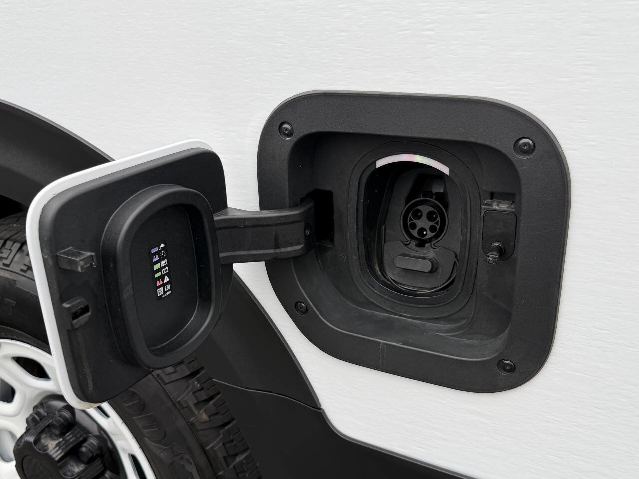 Used 2025 Chevrolet Brightdrop 600 image 23