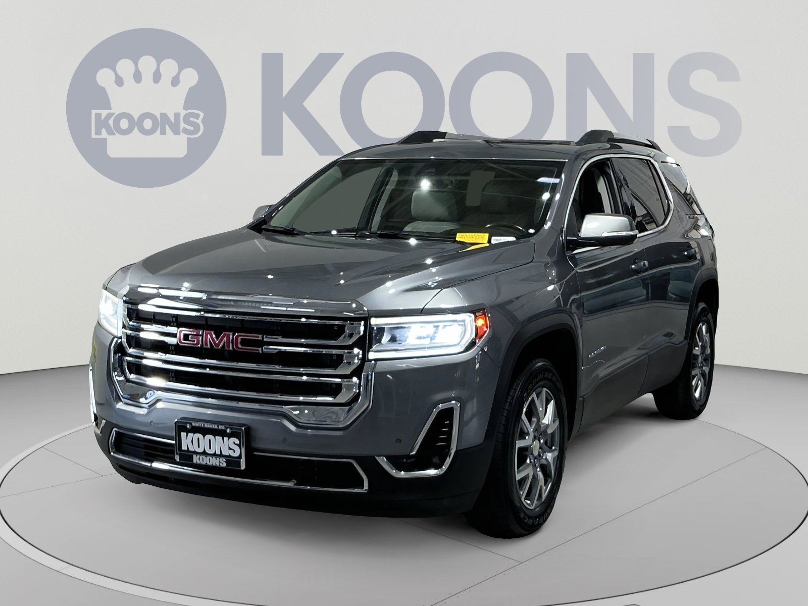 Used 2020 GMC Acadia SLT w/ Driver Alert Package II FWD image 1