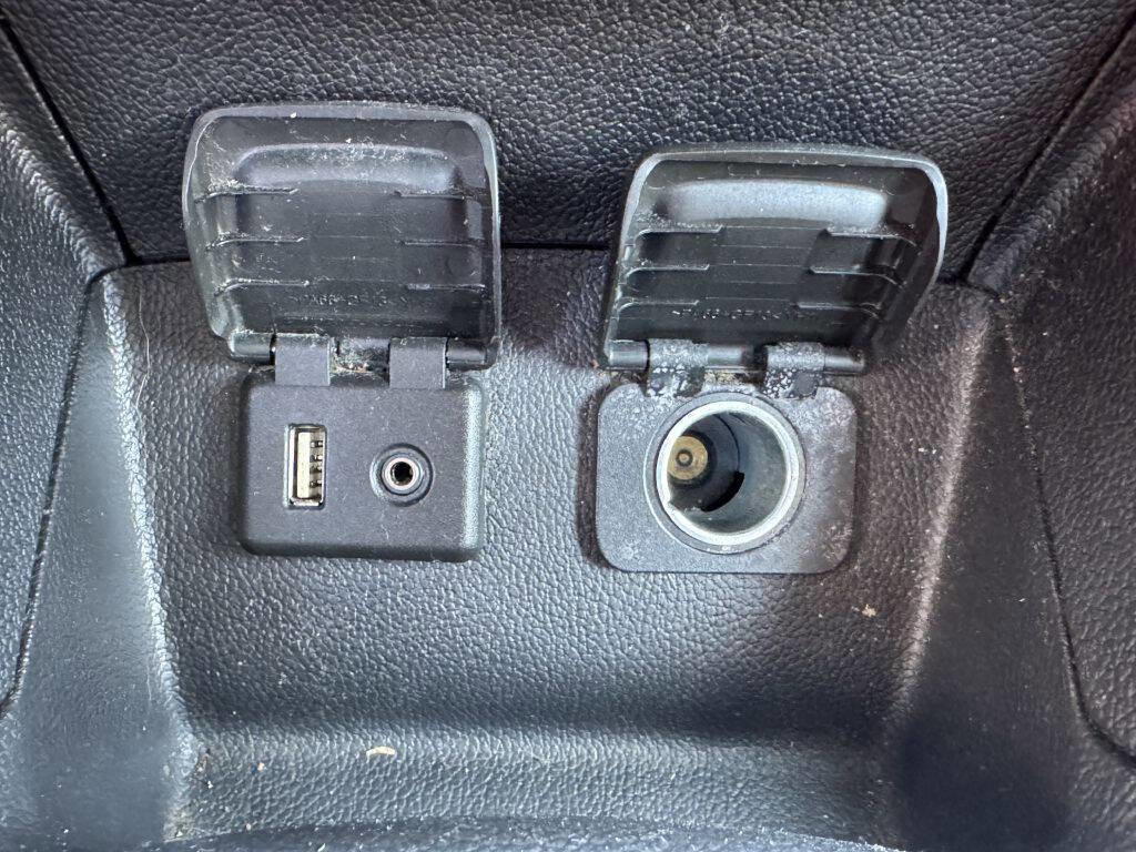 Used 2017 Chevrolet Cruze LT w/ Convenience Package image 15