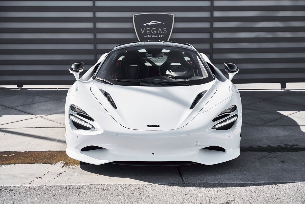 Used 2024 McLaren 750S image 18