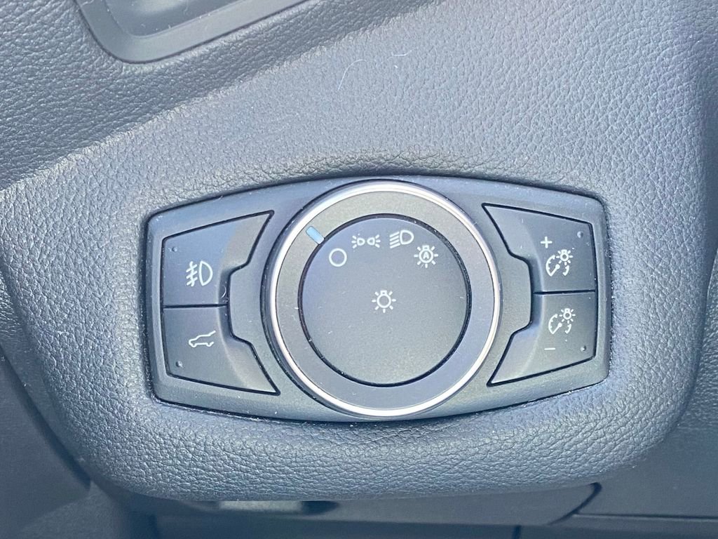 Used 2018 Ford Escape SE w/ SE Sport Appearance Package FWD image 25