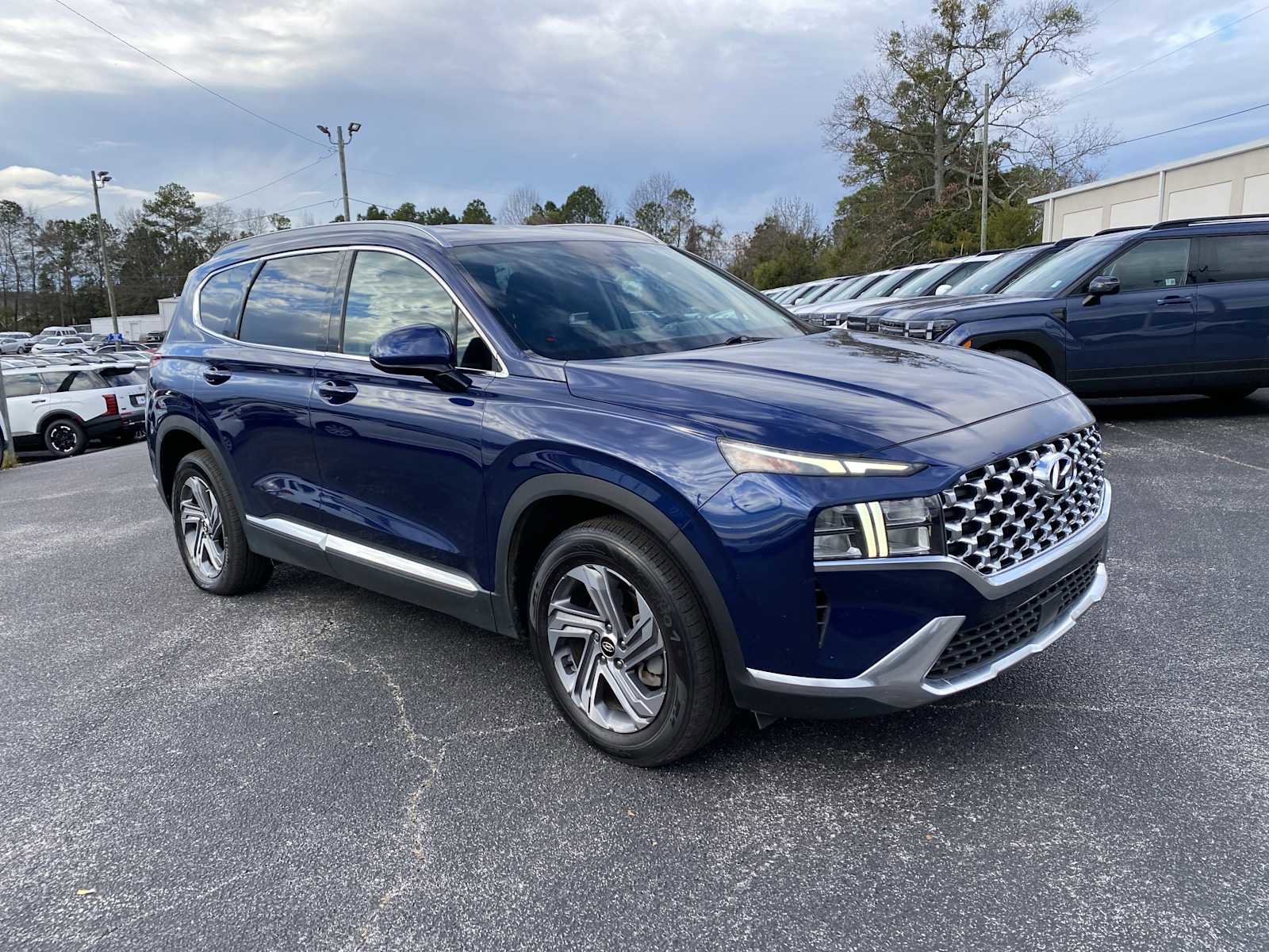 Certified 2022 Hyundai Santa Fe SEL w/ Cargo Package image 1