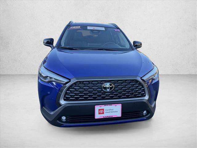 Certified 2025 Toyota Corolla Cross XLE video 2
