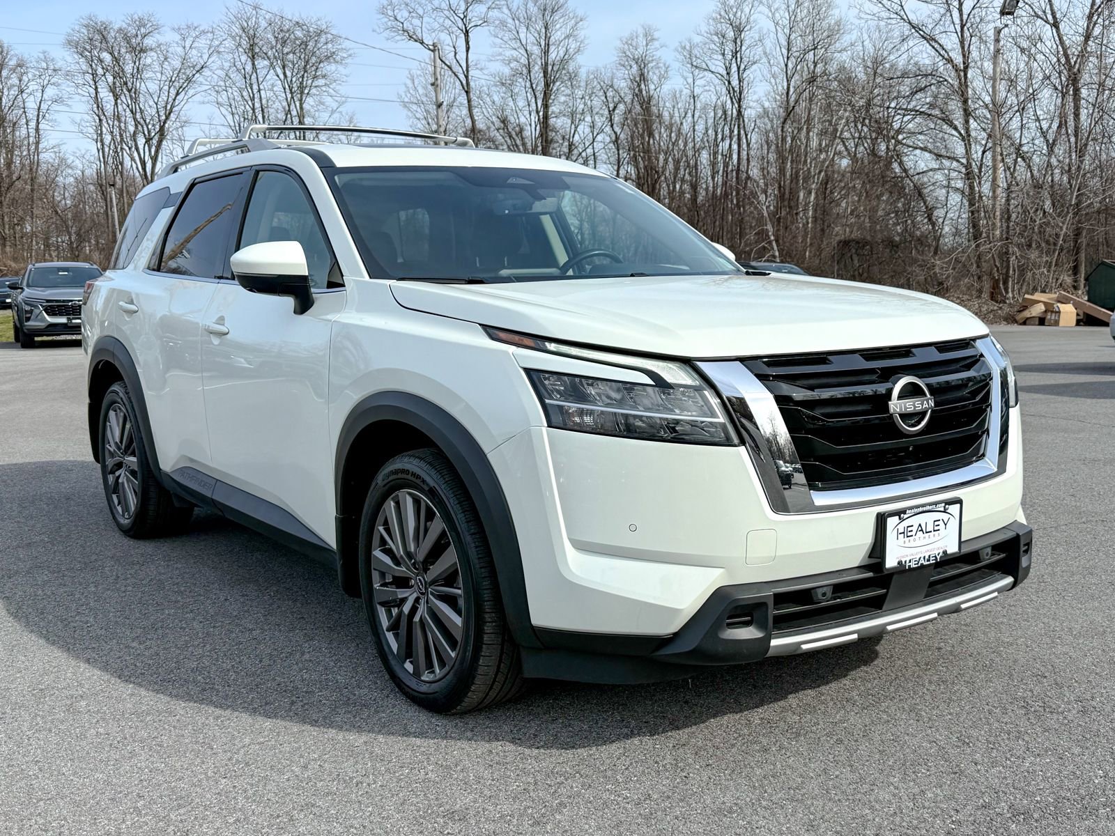 Used 2023 Nissan Pathfinder SL w/ SL Premium Package video 1
