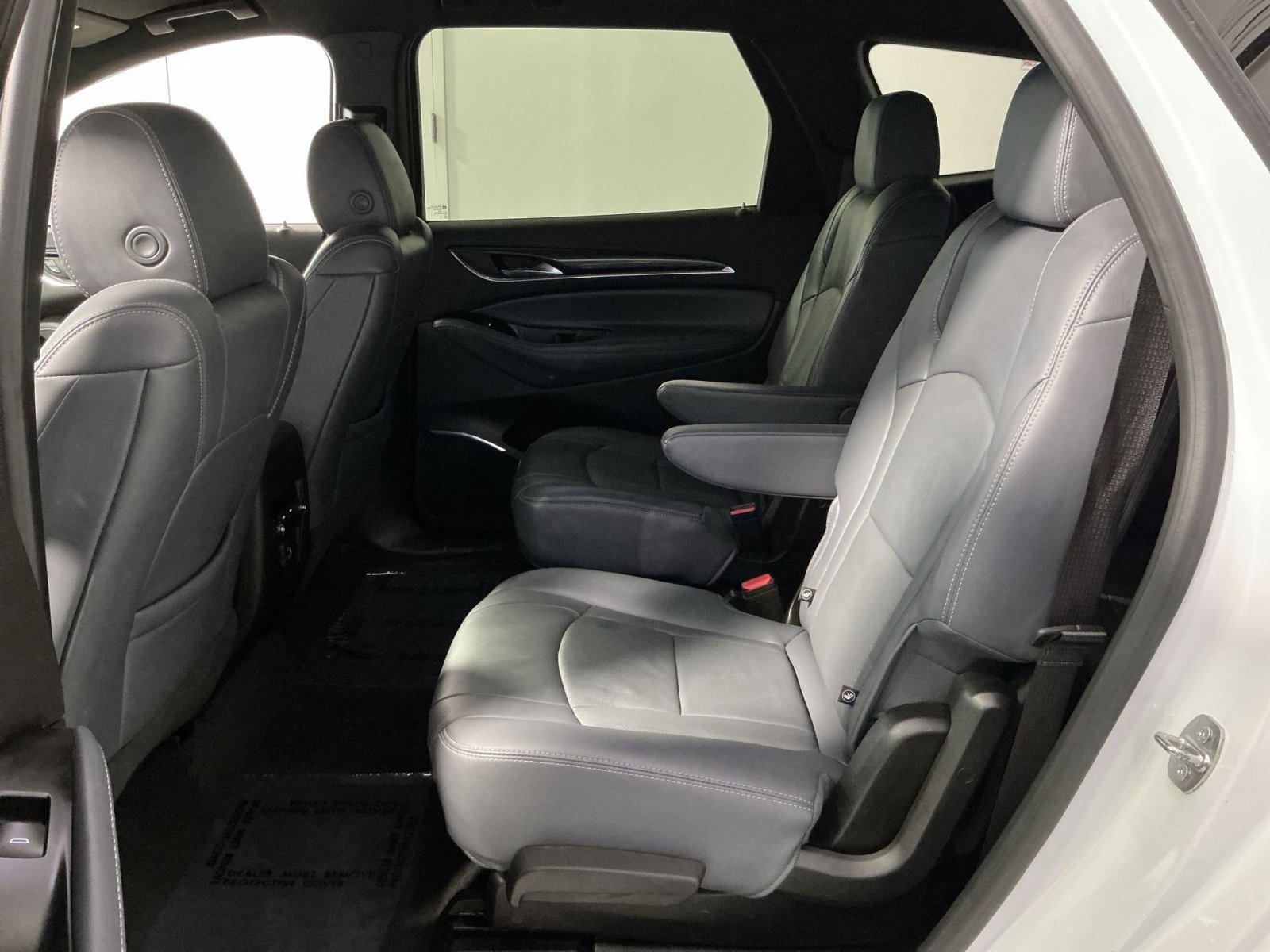 Used 2023 Buick Enclave Essence AWD/4WD image 24