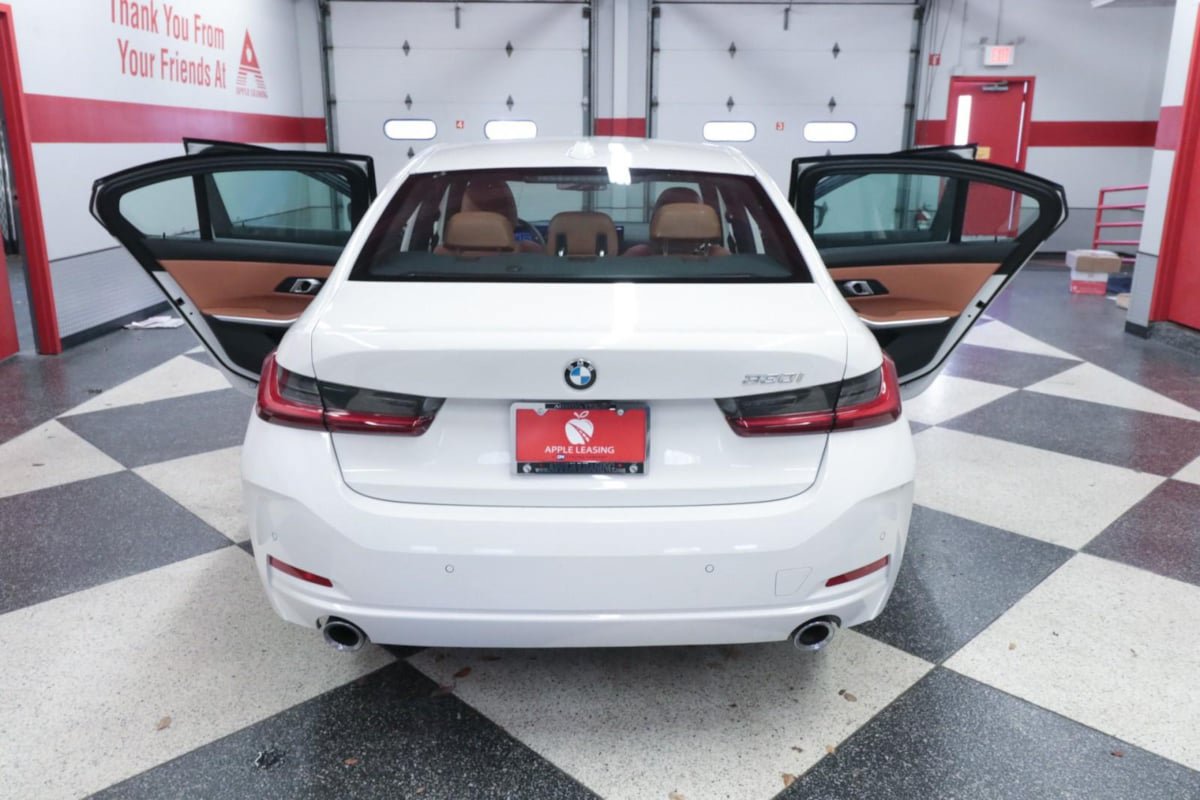 Used 2026 BMW 330i Sedan RWD image 32