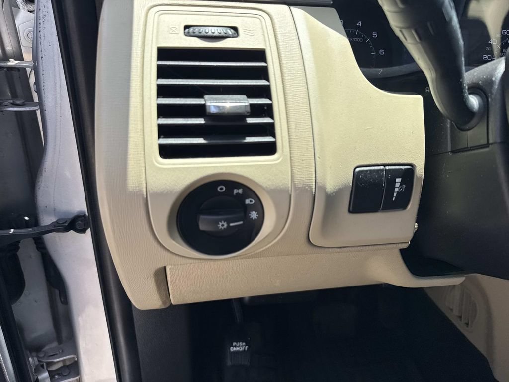 Used 2014 Ford Flex SE FWD image 21
