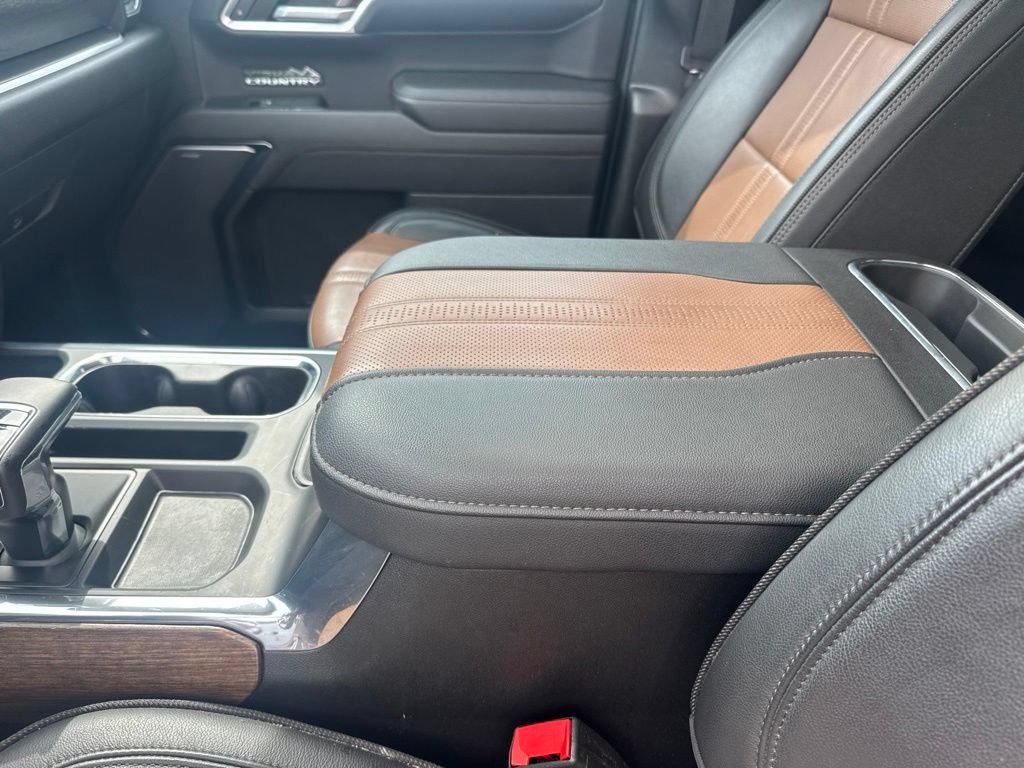 Used 2023 Chevrolet Silverado 1500 High Country w/ High Country Premium Package AWD/4WD image 12