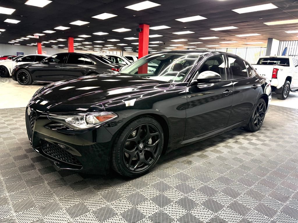 Used 2021 Alfa Romeo Giulia Sprint w/ Nero Edizione RWD image 8