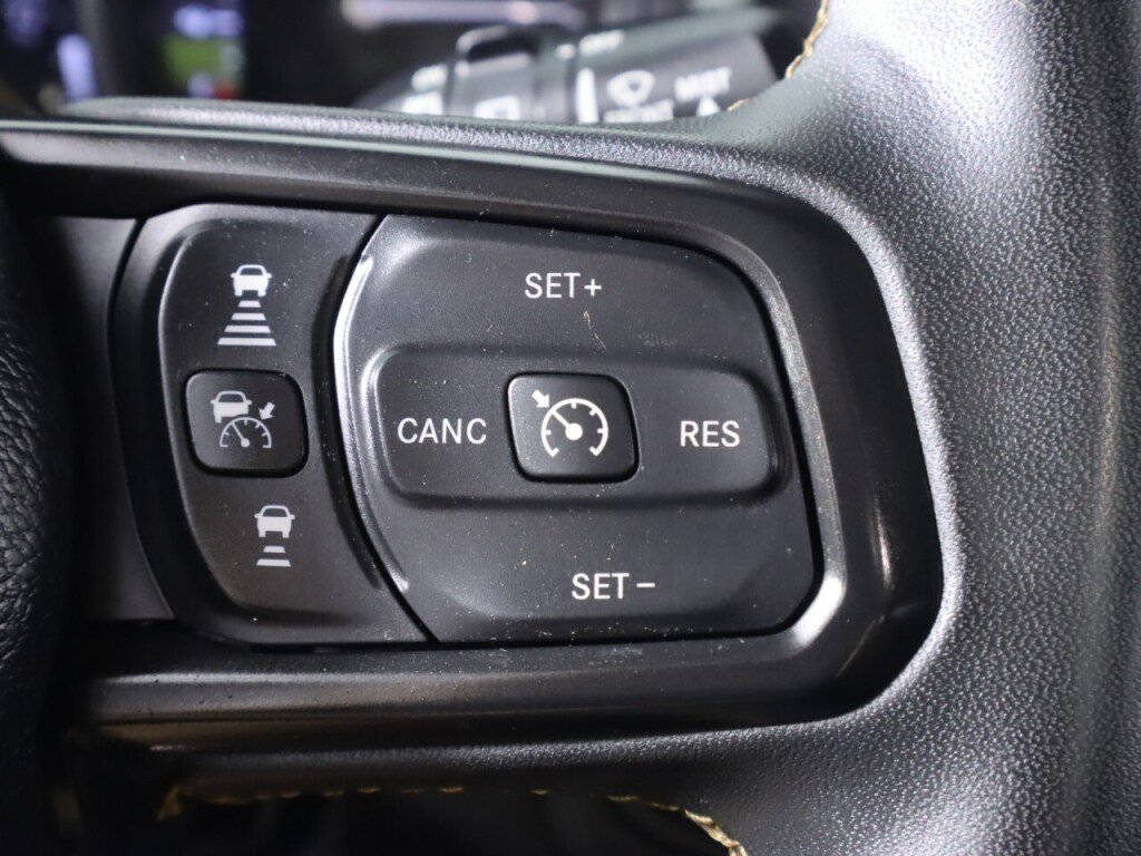 Used 2024 Jeep Wrangler Unlimited w/ Convenience Group AWD/4WD image 14