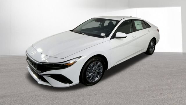 New 2026 Hyundai Elantra Hybrid FWD image 4