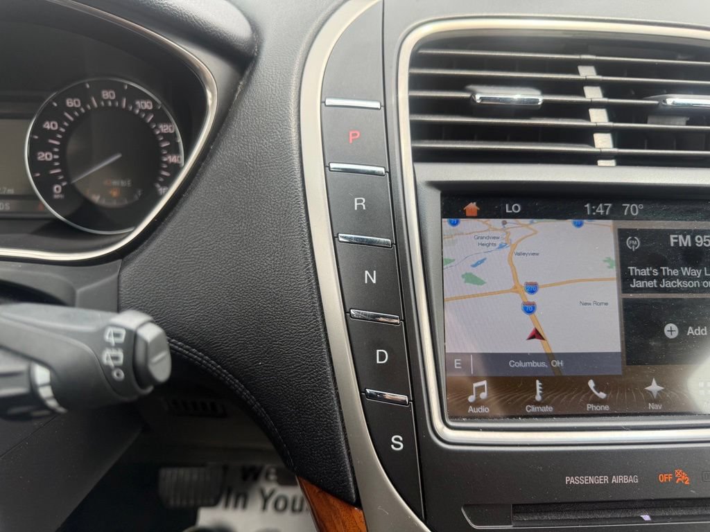 Used 2018 Lincoln MKX Reserve FWD image 20