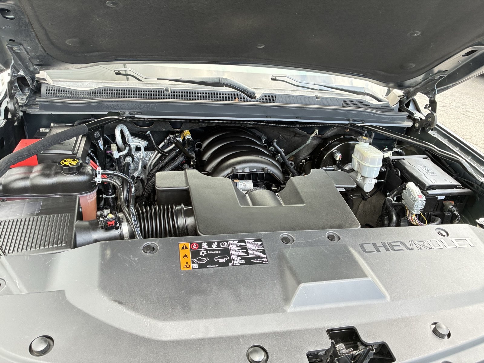 Used 2019 Chevrolet Tahoe LS w/ Enhanced Driver Alert Package RWD image 17