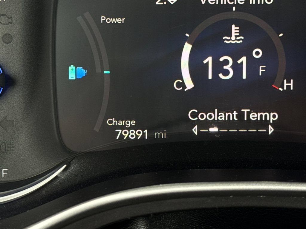 Used 2023 Chrysler Pacifica Touring-L FWD image 29