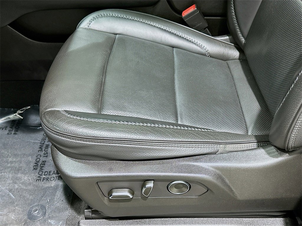 Used 2021 GMC Yukon Denali w/ Denali Ultimate Package image 19