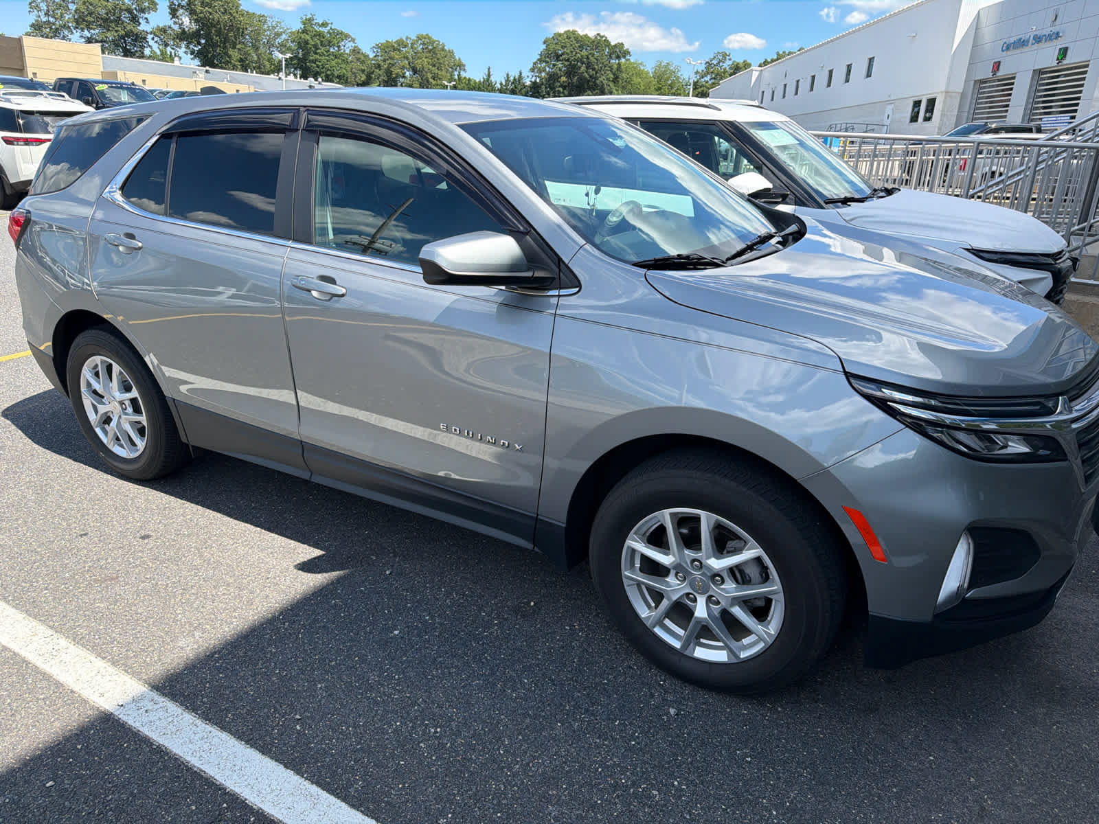 Certified 2024 Chevrolet Equinox LT AWD/4WD image 2