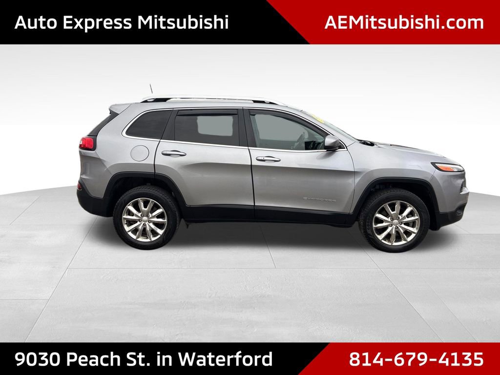 Used 2017 Jeep Cherokee Limited AWD/4WD image 8