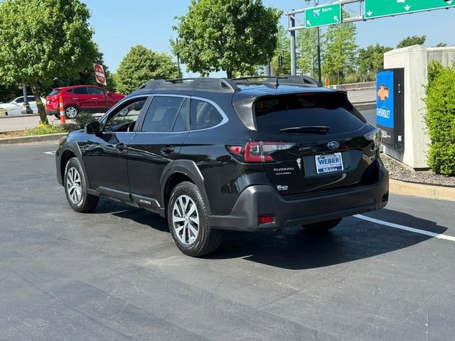 Used 2023 Subaru Outback Premium AWD/4WD image 3