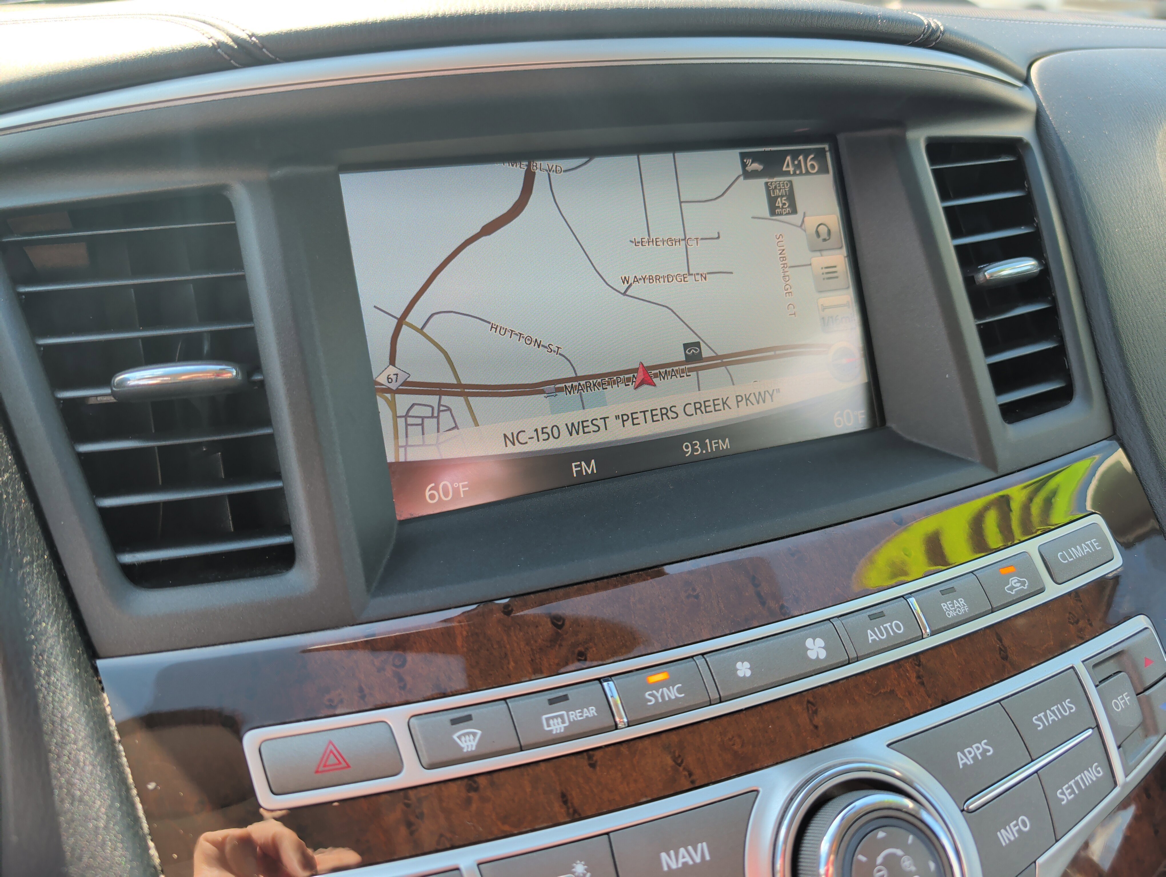 Used 2019 INFINITI QX60 Luxe w/ Sensory Package AWD/4WD image 24