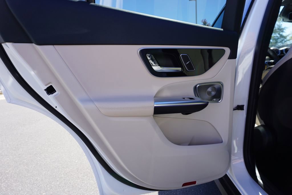 New 2026 Mercedes-Benz GLC 300 4MATIC image 41