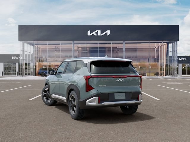 New 2027 Kia Seltos S FWD image 4