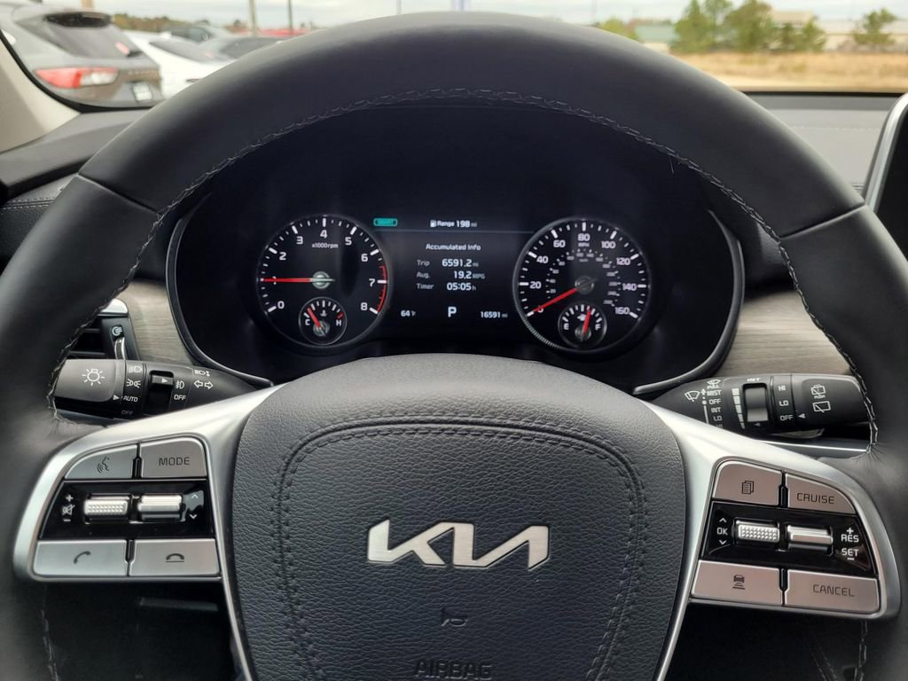 Used 2022 Kia Telluride SX w/ Nightfall Edition Package image 24