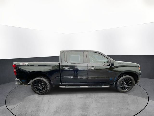Used 2024 Chevrolet Silverado 1500 Custom w/ Turbomax Blackout Package AWD/4WD image 8