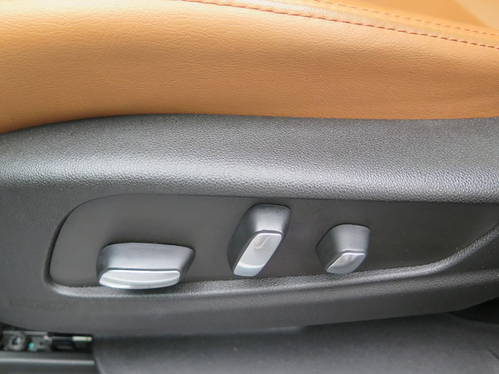 Used 2023 Cadillac XT5 Premium Luxury image 11