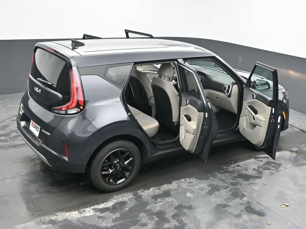Used 2025 Kia Soul LX w/ LX Technology Package image 84