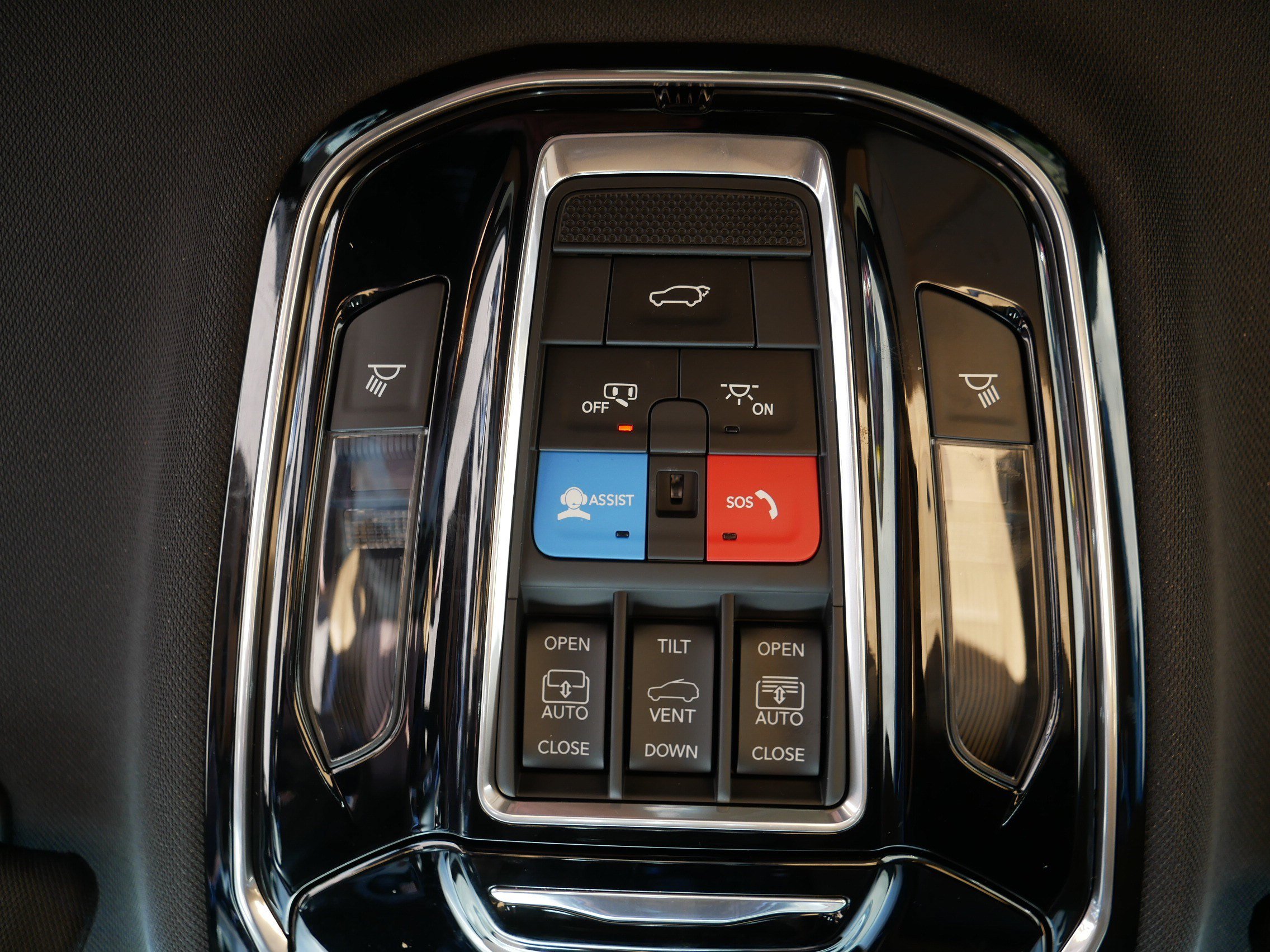 Used 2024 Jeep Grand Cherokee L Summit w/ Advanced Protech Group IV AWD/4WD image 33