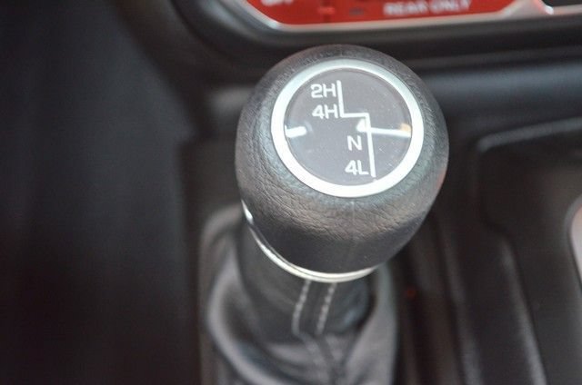 New 2026 Jeep Gladiator Sport AWD/4WD image 25