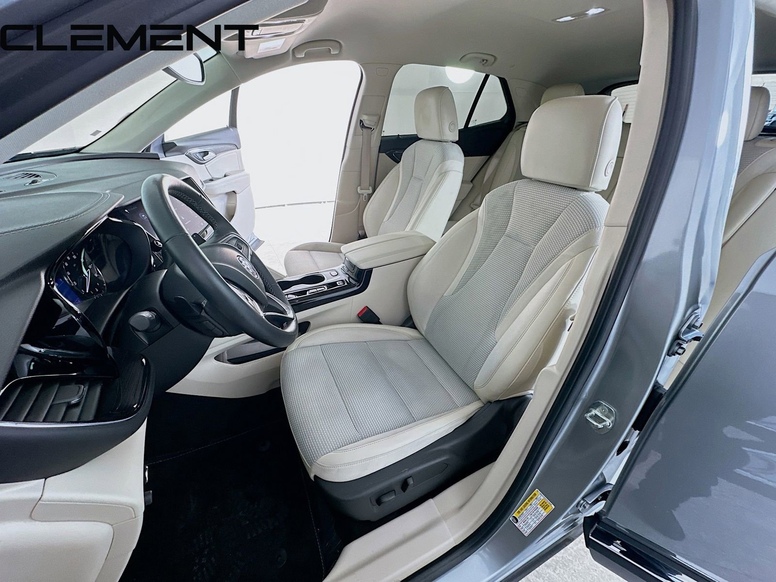 Used 2023 Buick Envision Preferred image 29