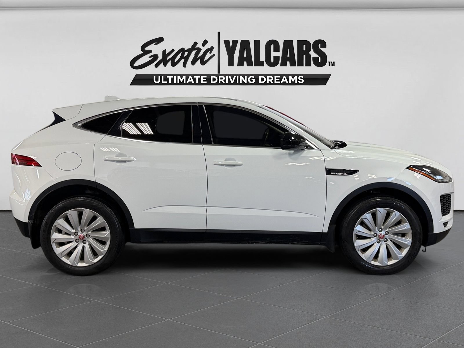 Used 2018 Jaguar E-PACE SE AWD/4WD image 6